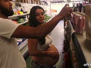 Preggo Maxine Holloway dreams be fitting of passionate fuck in the supermarket